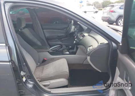 2010 Honda Accord 2.4 Lx from USA, damaged, VIN 1HGCP2F33AA147707